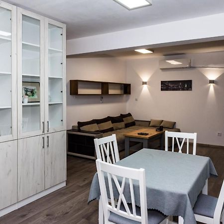 Luxure Apart Alex Apartment โซเฟีย ภายนอก รูปภาพ