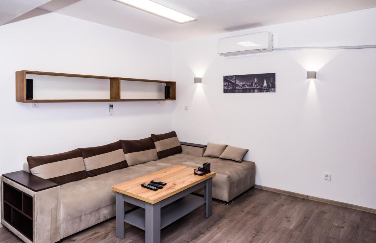 Luxure Apart Alex Apartment โซเฟีย ภายนอก รูปภาพ